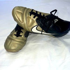 Nike Ctr360 Maestro & Nike